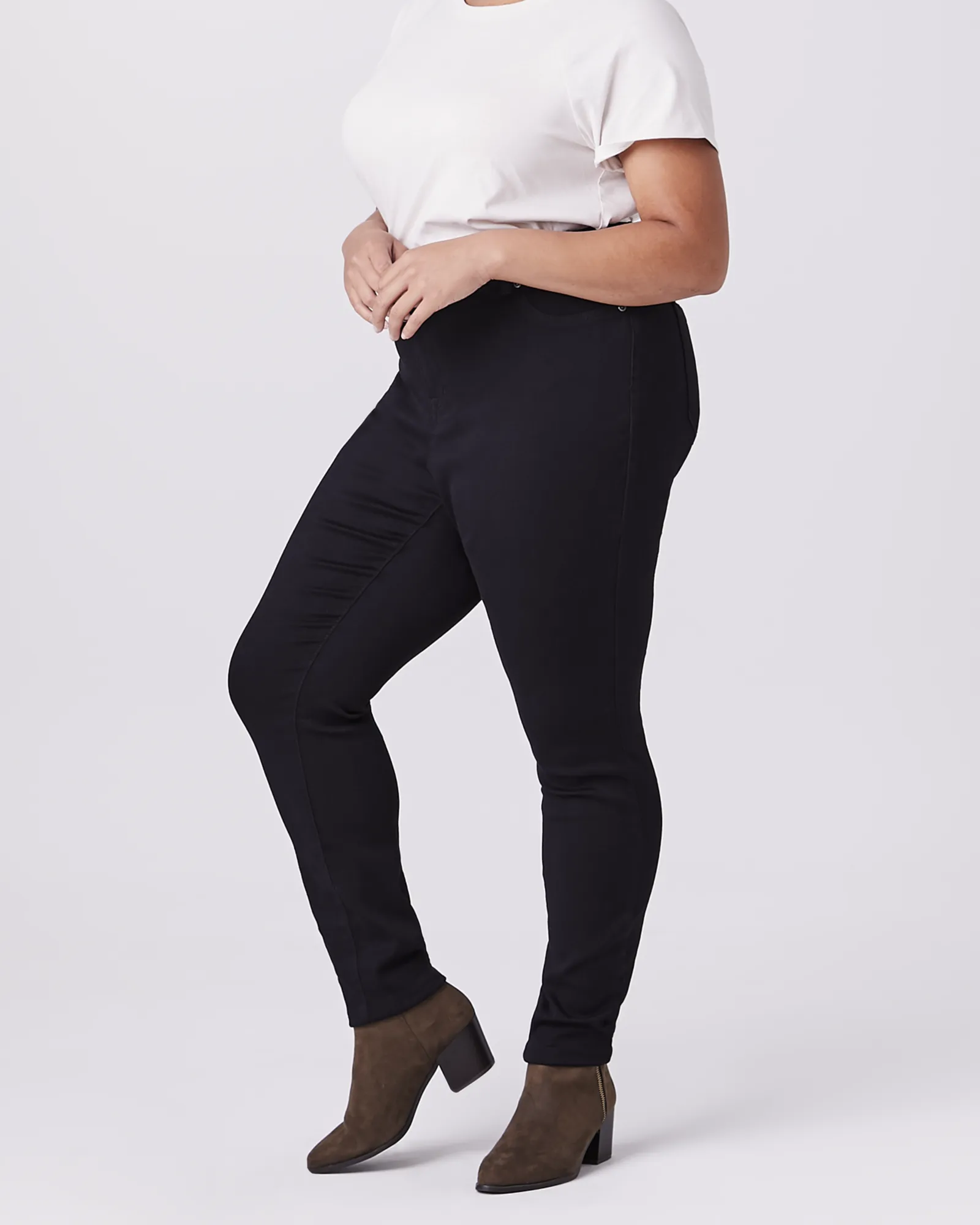 Bristol Medium Wash Skinny Jean | Black