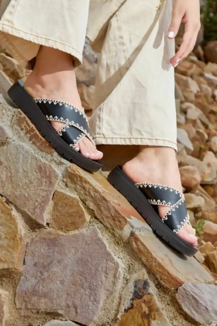 Chic Moves Sandals (3 Colors)