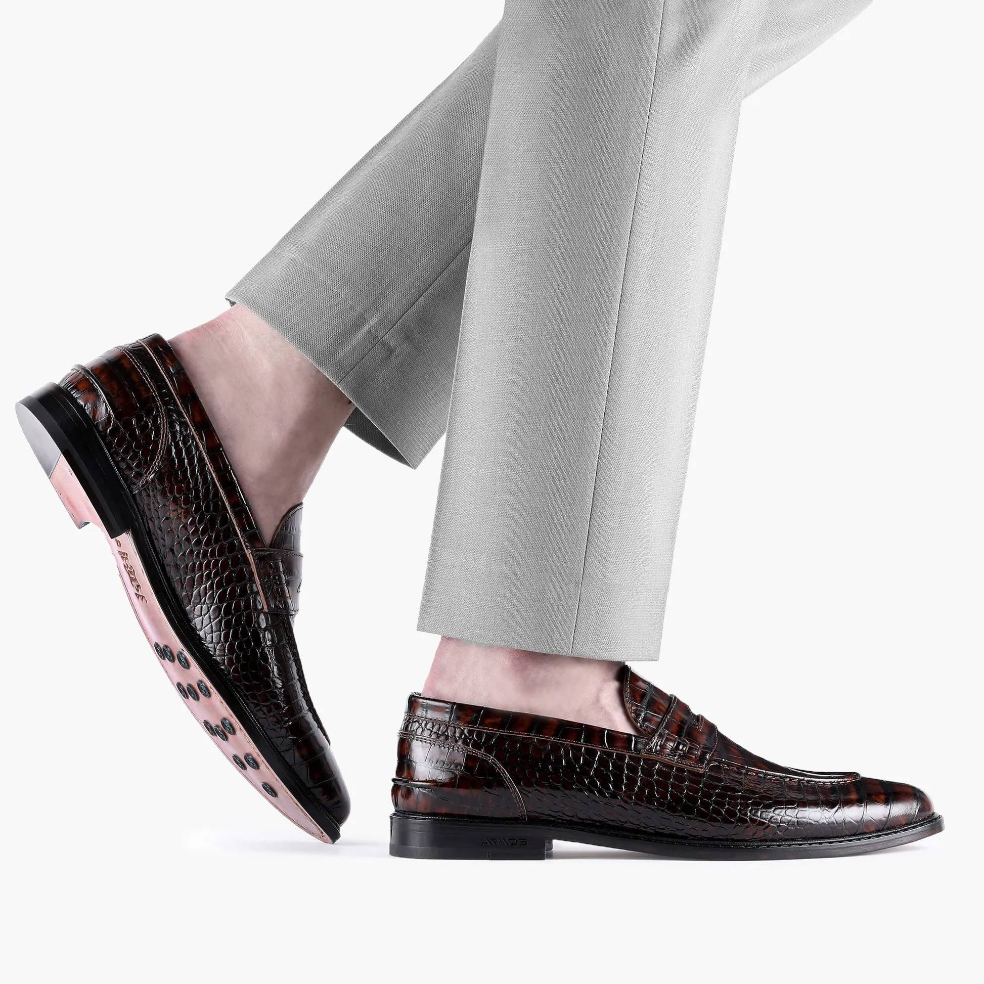 Elegant leather loafers